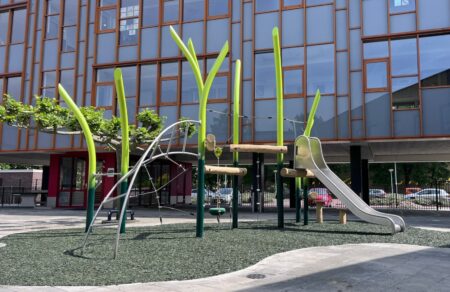 Speeltoestel Olympe met glijbaan en duikelrek (2)