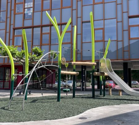 Speeltoestel Olympe met glijbaan en duikelrek (2) Speeltoestel Olympe met glijbaan en duikelrek (2)