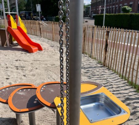 Zandspeeltoestel Holly