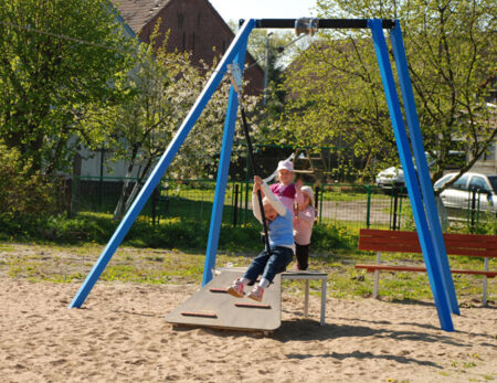 kabelbaan-metaal-met-startplateau-11121.jpg kabelbaan-metaal-met-startplateau-11121.jpg