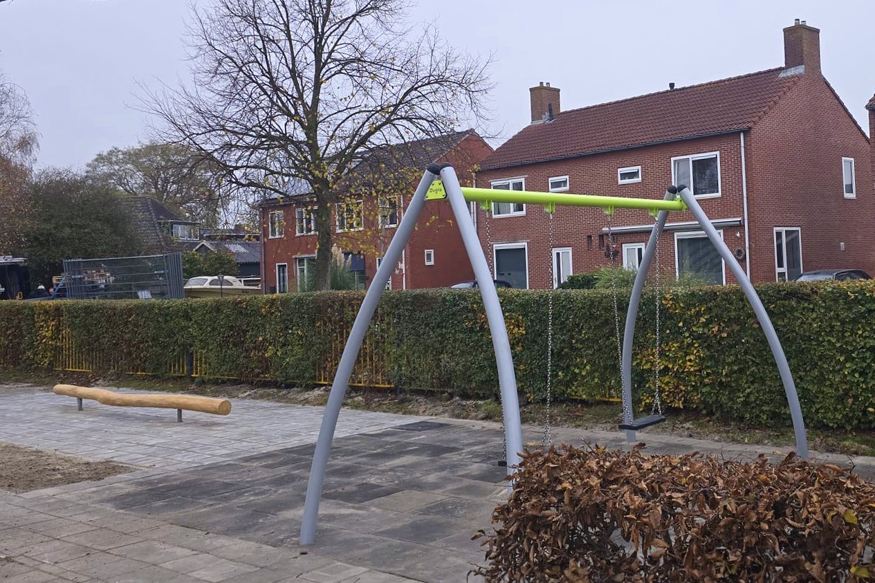 Metalen speeltoestel Ezinge (13)