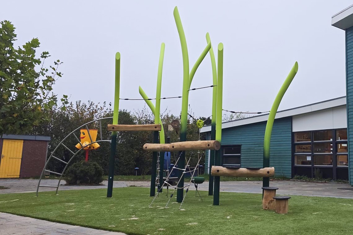 Metalen speeltoestel Ezinge (16)