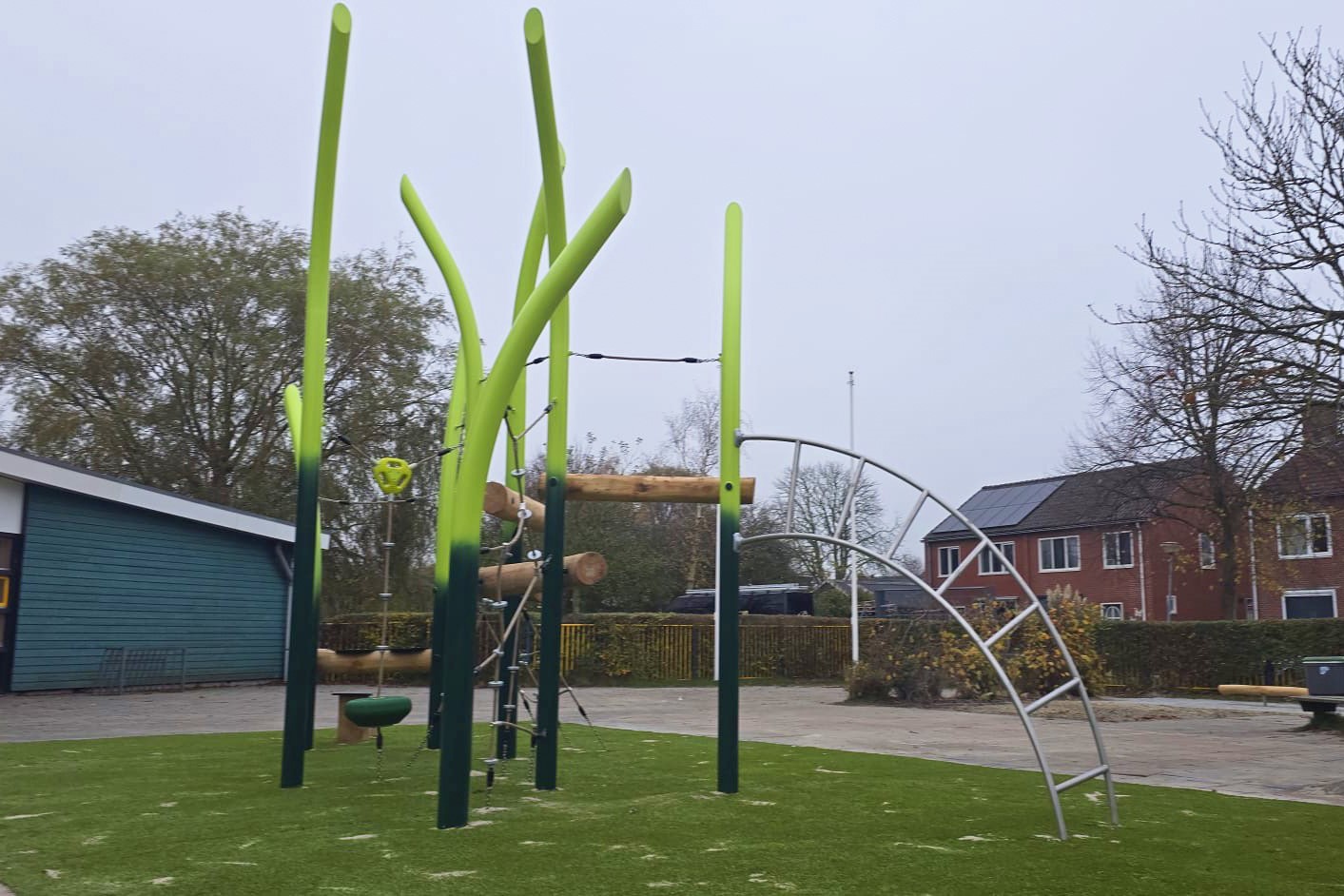 Metalen speeltoestel Ezinge (3)