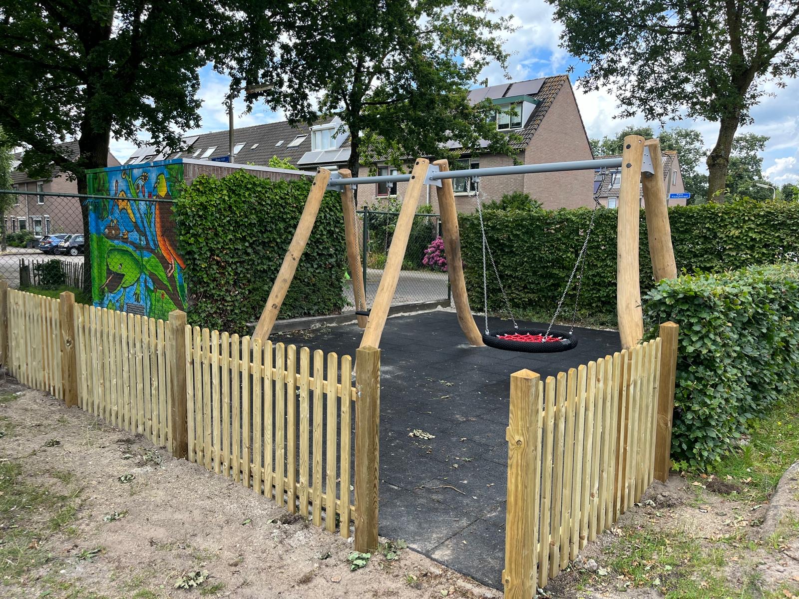 Robinia combinatieschommel (1)