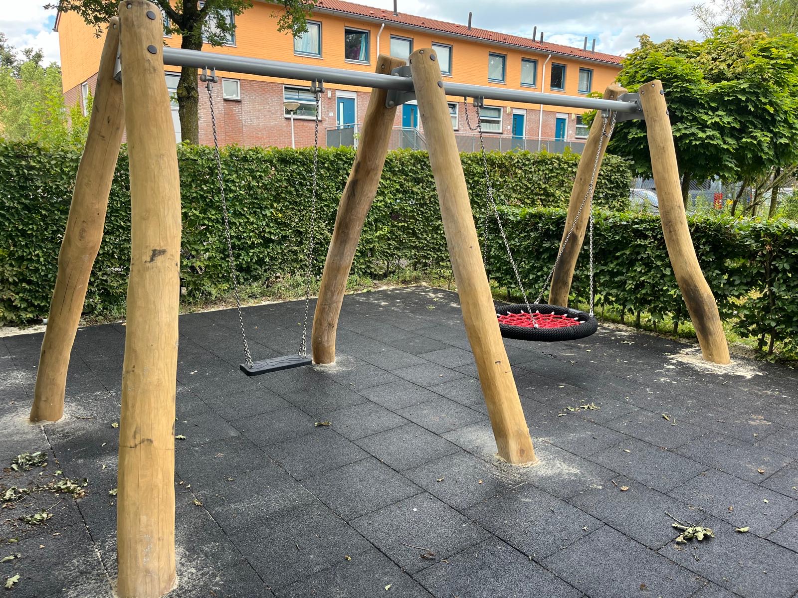 Robinia combinatieschommel (2)