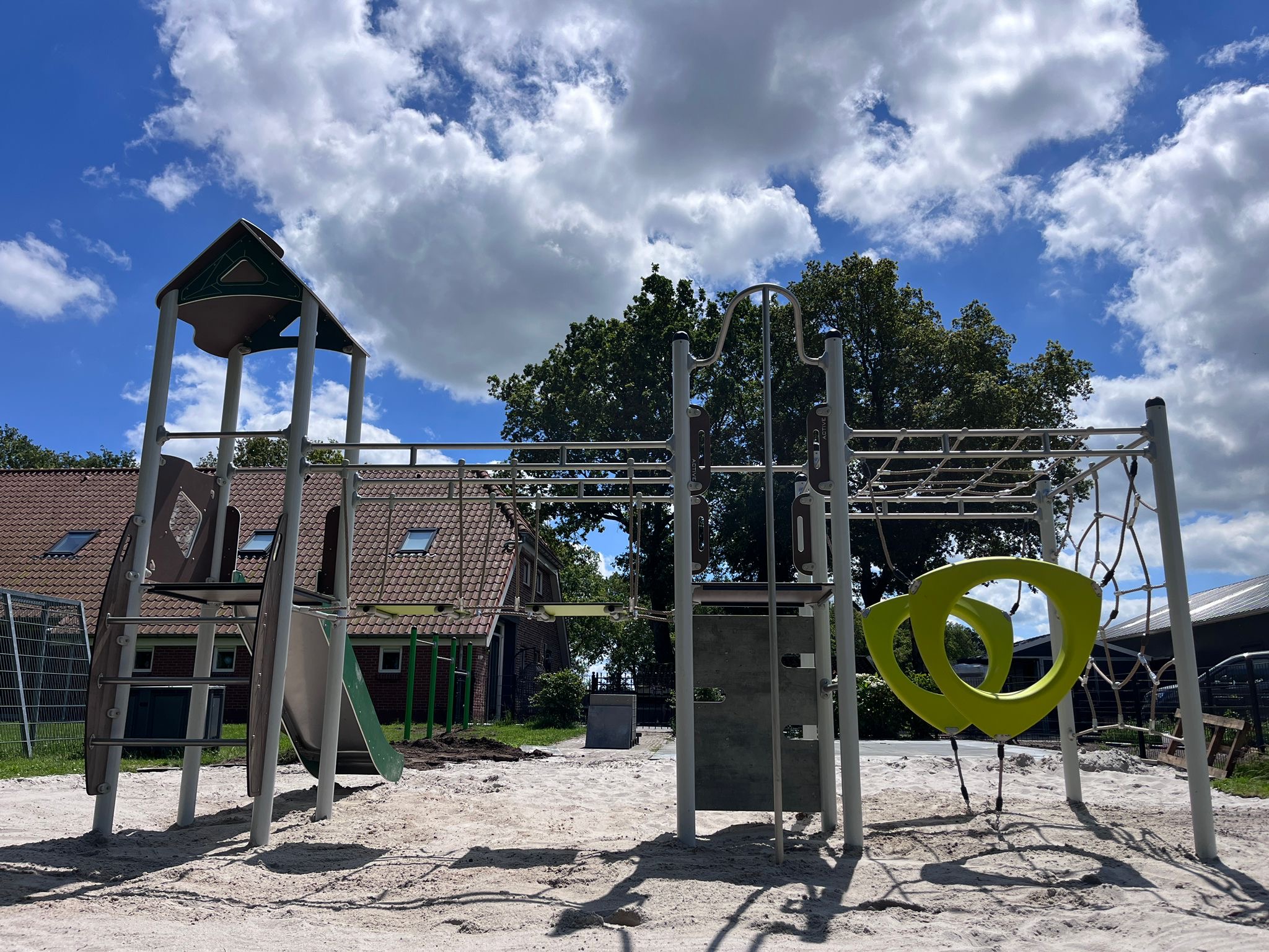 Metalen speeltoestel Cleveland (2)