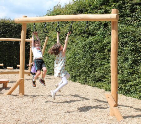 Robinia balanceertoestel Giraf (4)