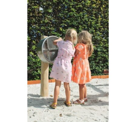 Zandtrommel met paal Zandtrommel met paal