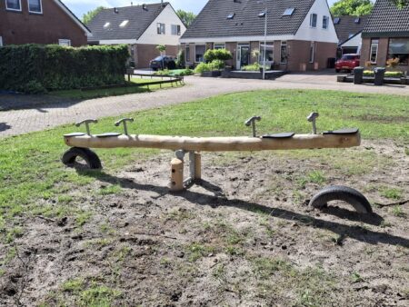 Robinia 4-zits wip Robinia 4-zits wip