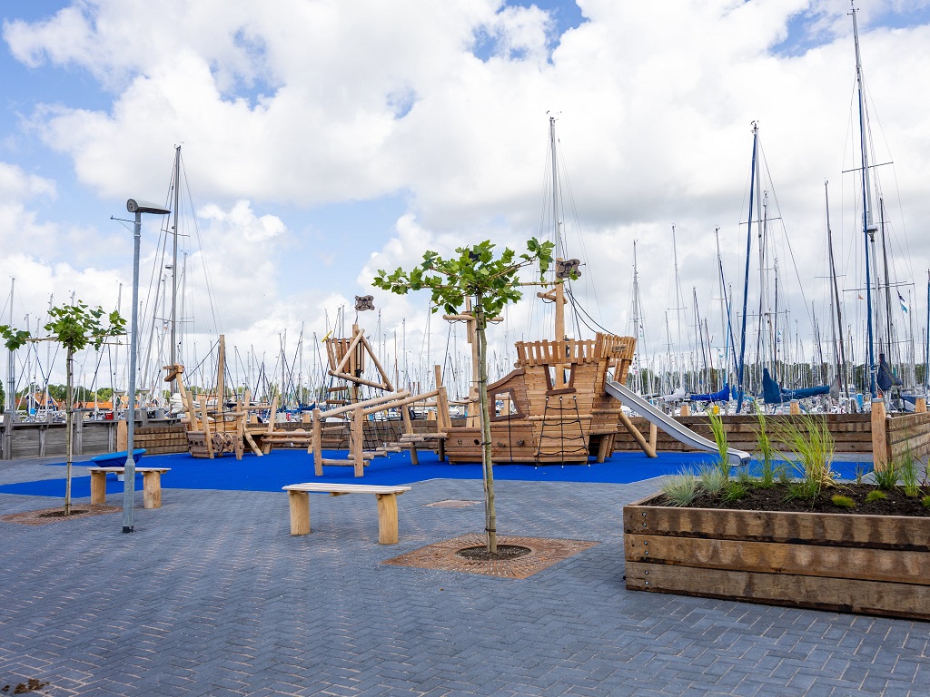 Robinia Piratenboot Albatros (17)