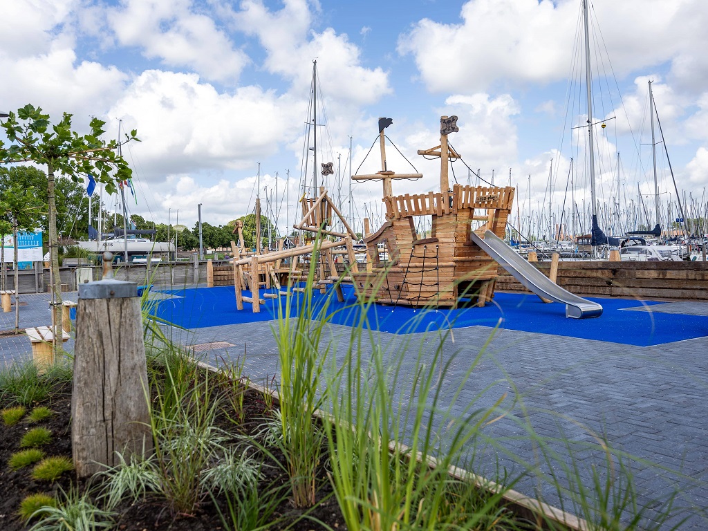 Robinia Piratenboot Albatros (18)