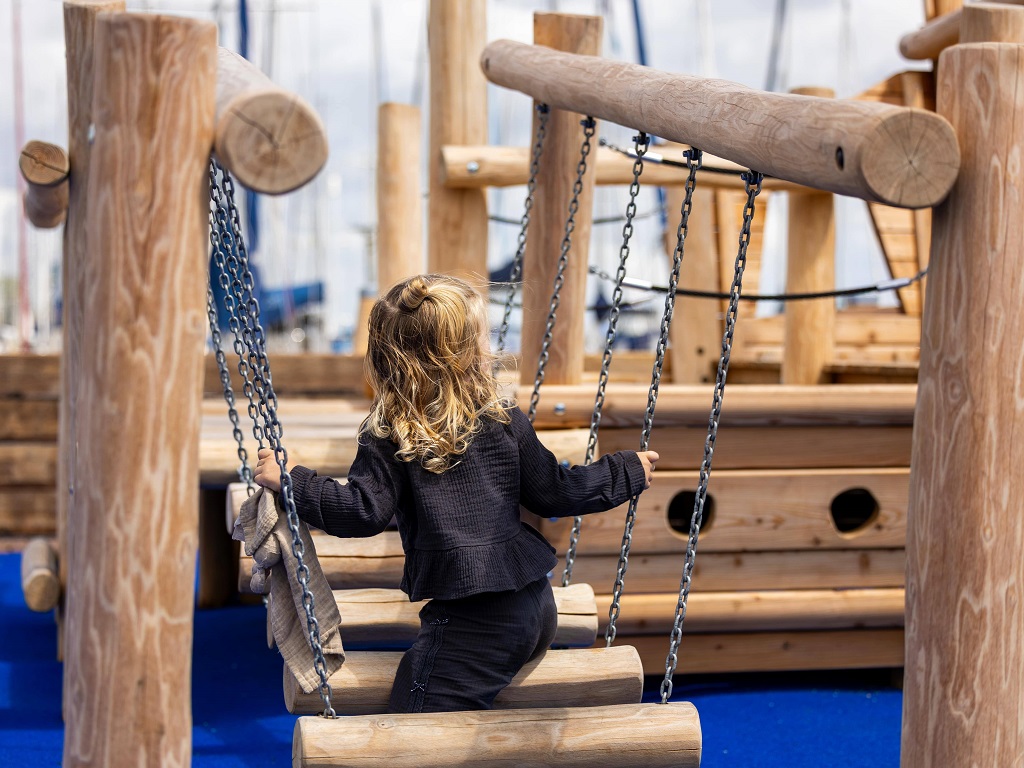 Robinia Piratenboot Albatros (32)