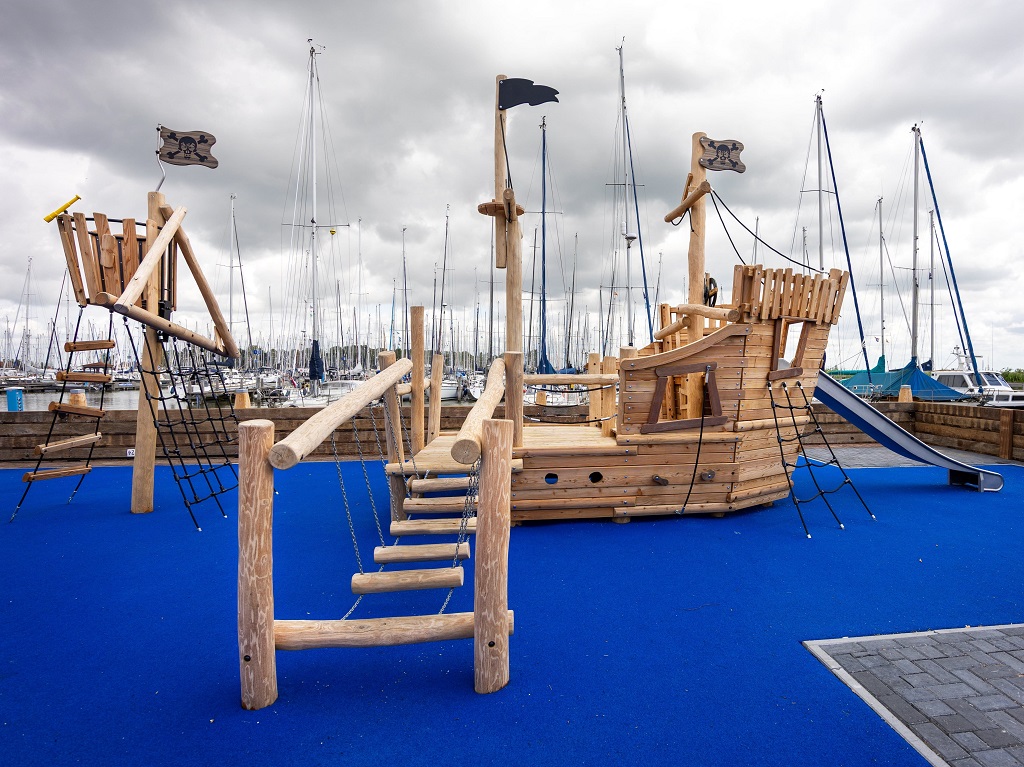 Robinia Piratenboot Albatros (9)