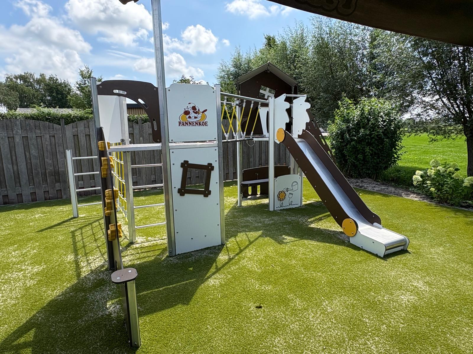 Speeltoestel Soleil - Leerbroek 17