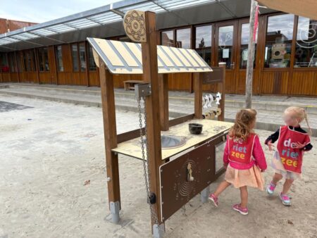 Buitenkeuken met zandtakel (2) Buitenkeuken met zandtakel (2)