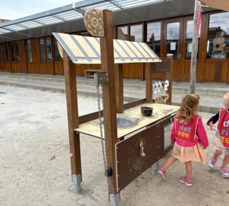 Buitenkeuken met zandtakel (2) Buitenkeuken met zandtakel (2)