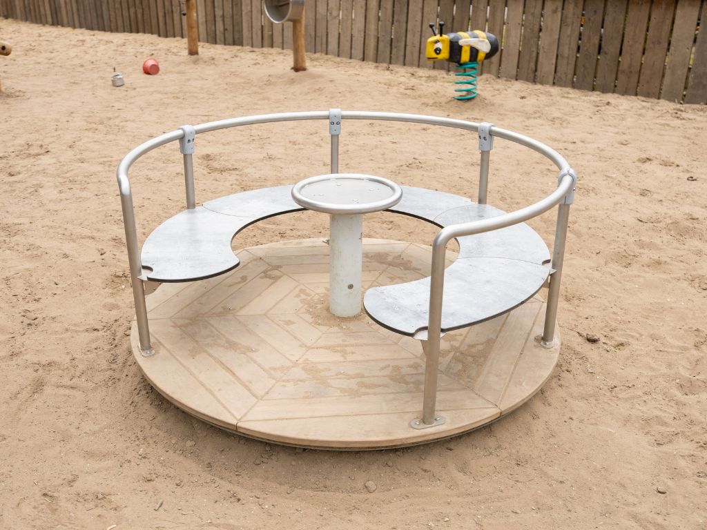 Robinia draaimolen (2)