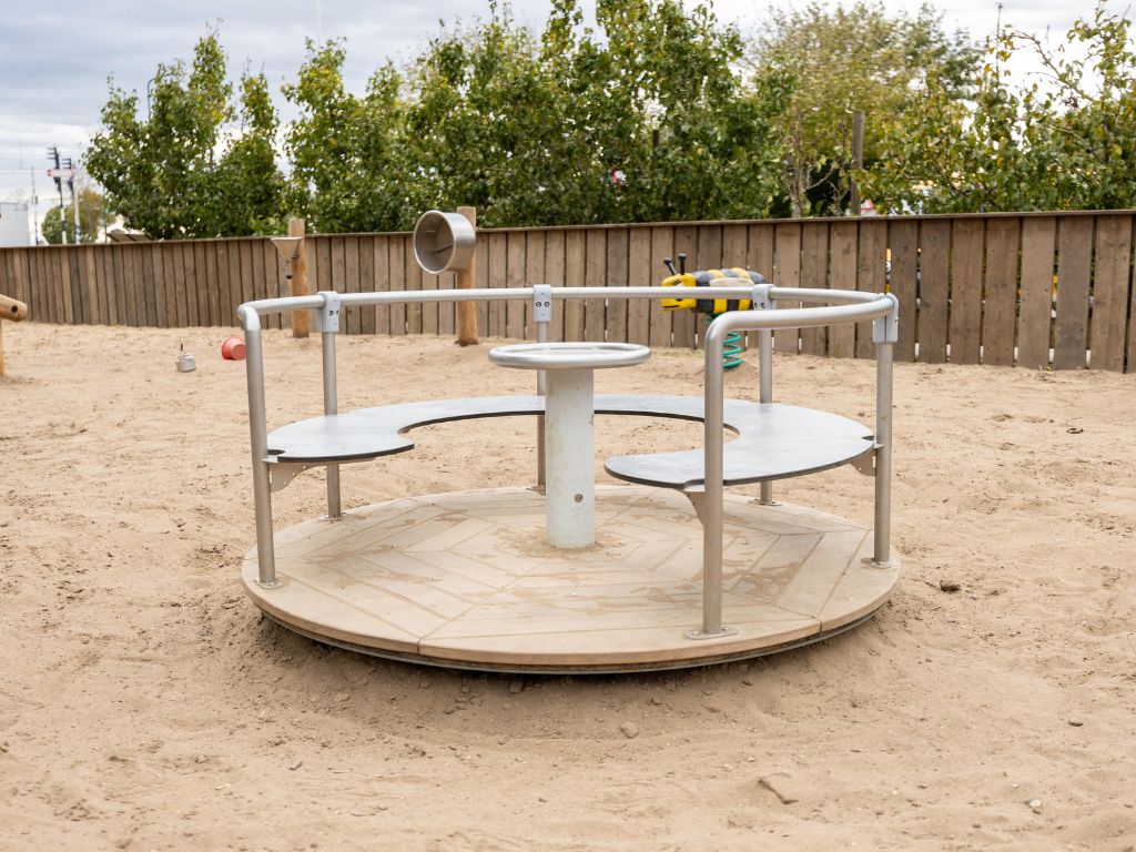 Robinia draaimolen Robinia draaimolen