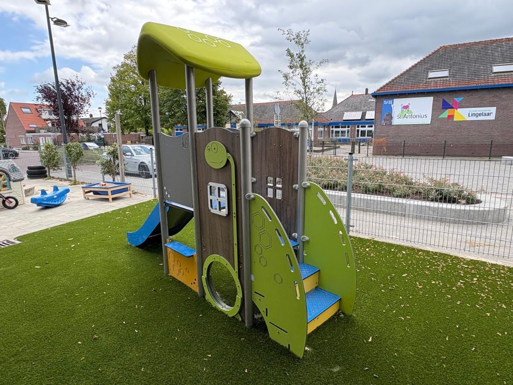 Kamila RVS speeltoestel 4