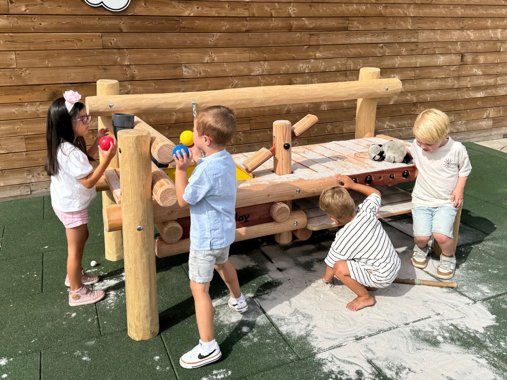 Robinia Buitenkeuken Robinia Buitenkeuken