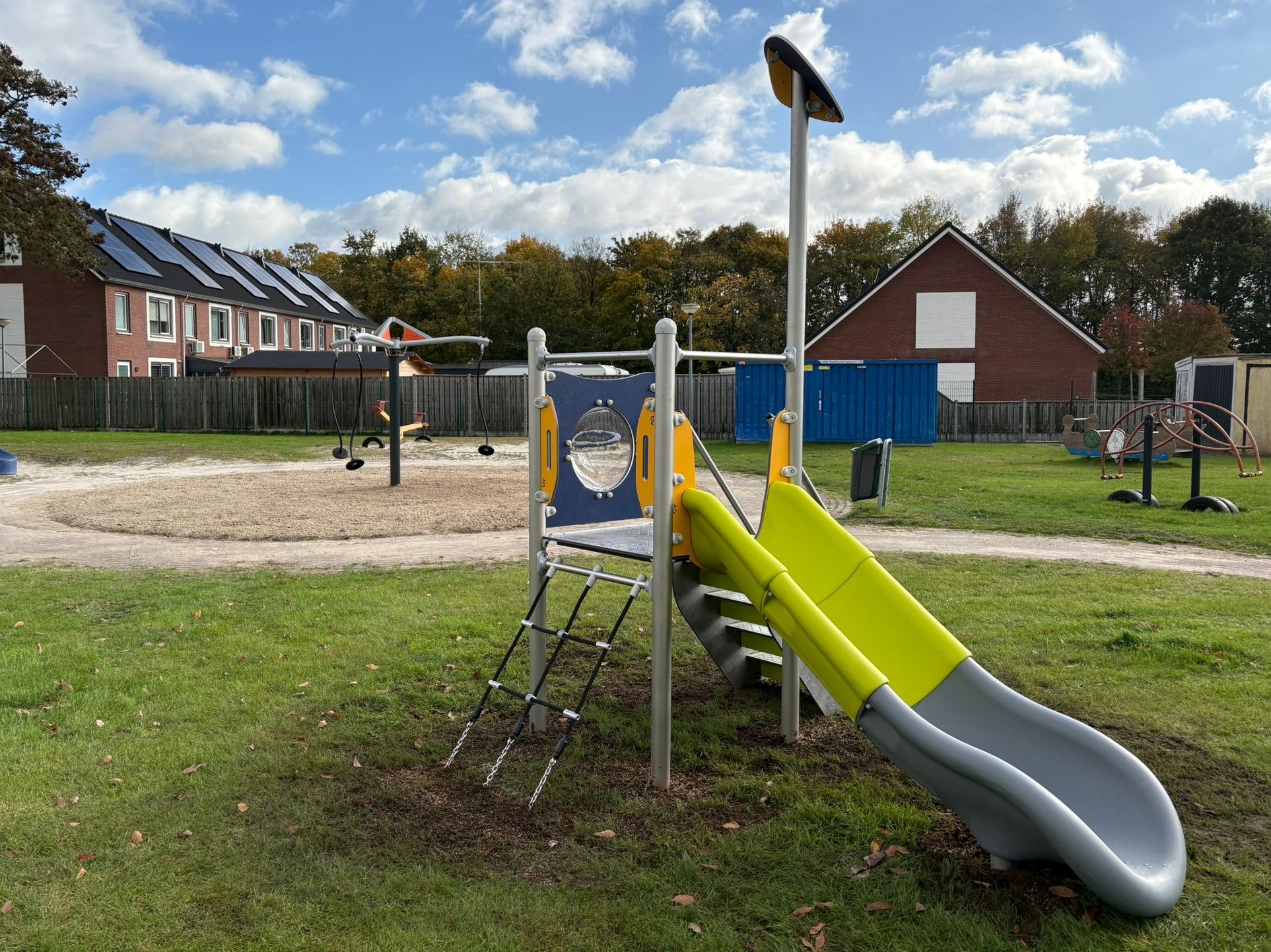 Manchester RVS speeltoestel (4)