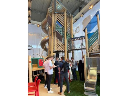 Robinia klimtoren Robinia klimtoren