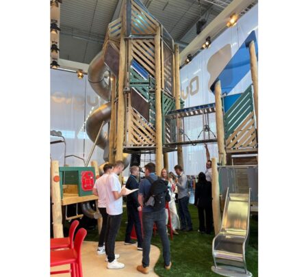 Robinia klimtoren Robinia klimtoren